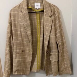 Le Lis Checked Blazer in Beige and Olive-Trim